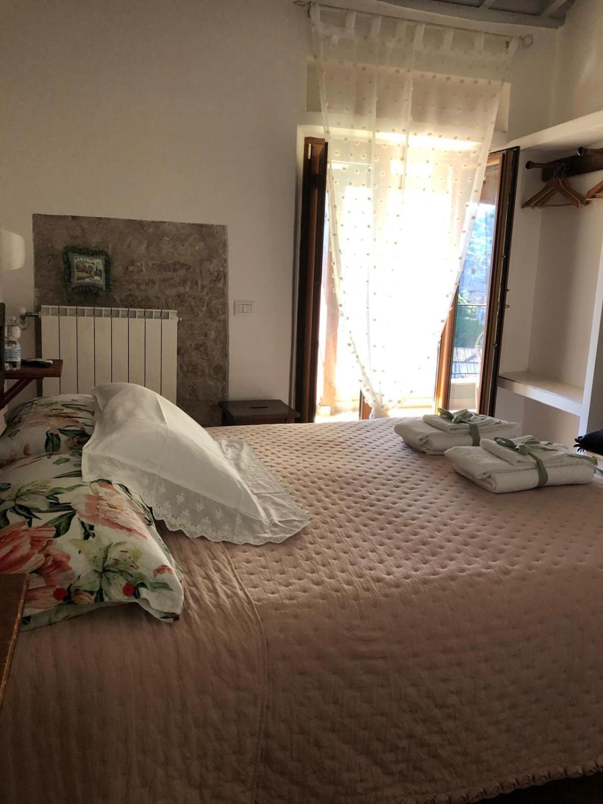 سرمونيتا B&B Le Principesse المظهر الخارجي الصورة